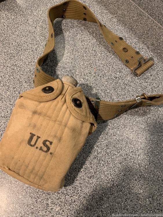 WW1 or WW2 US Marine Canteen And Web Belt  dated 1919-img-0