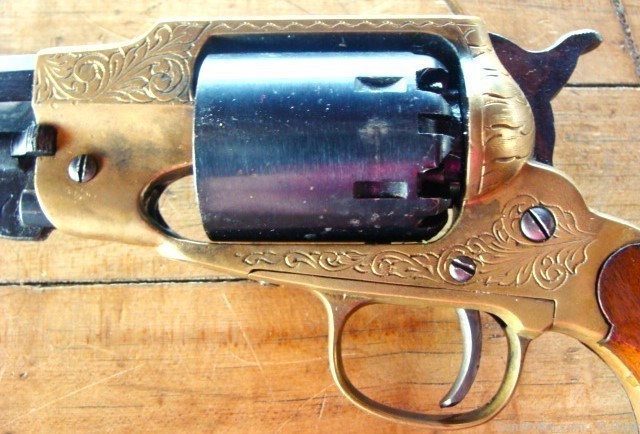 Engraved Remington 1858 Army  Revolver Made in Italy No Reserve-img-2
