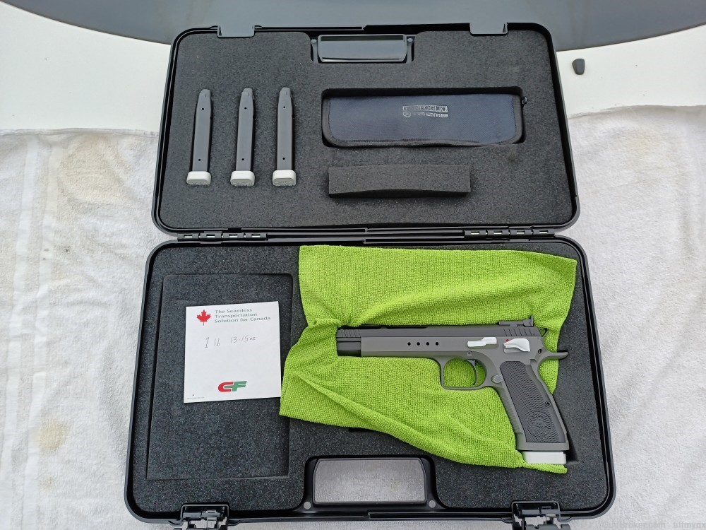 Tanfoglio Gold Match Xtreme 9mm, 6 inch barrel, 4 mags and case. Like new!-img-0
