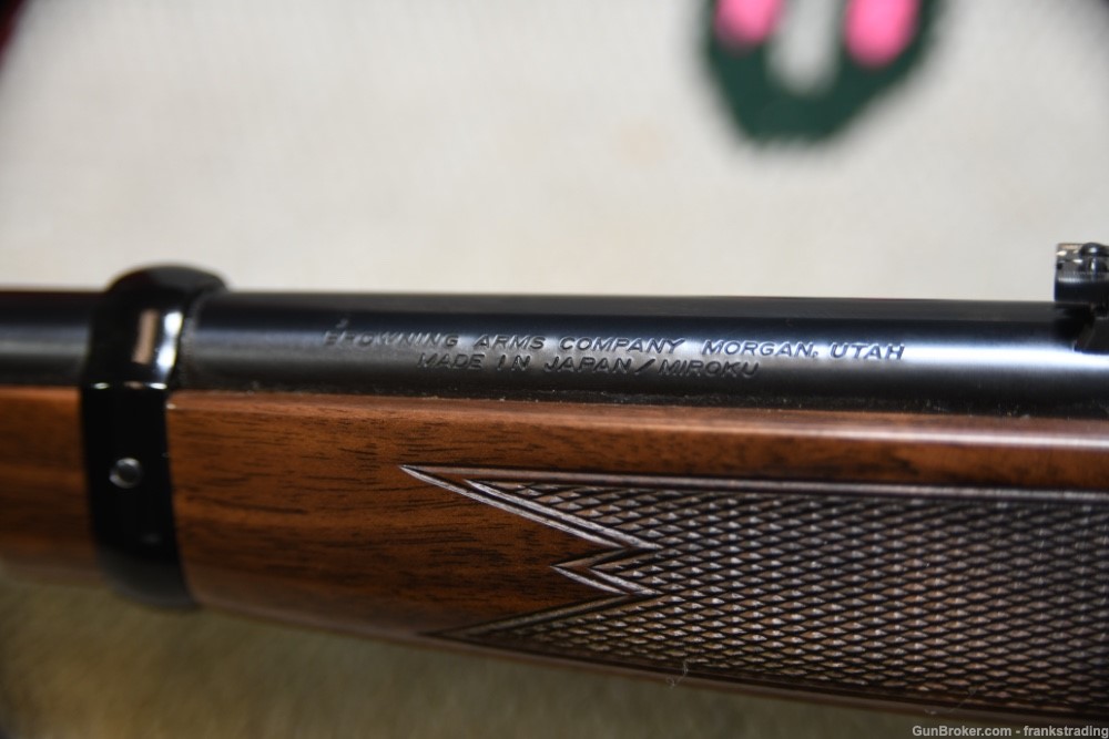 Browning BL-22 Deluxe rifle w/engravings 22 caliber as NEW condition-img-6