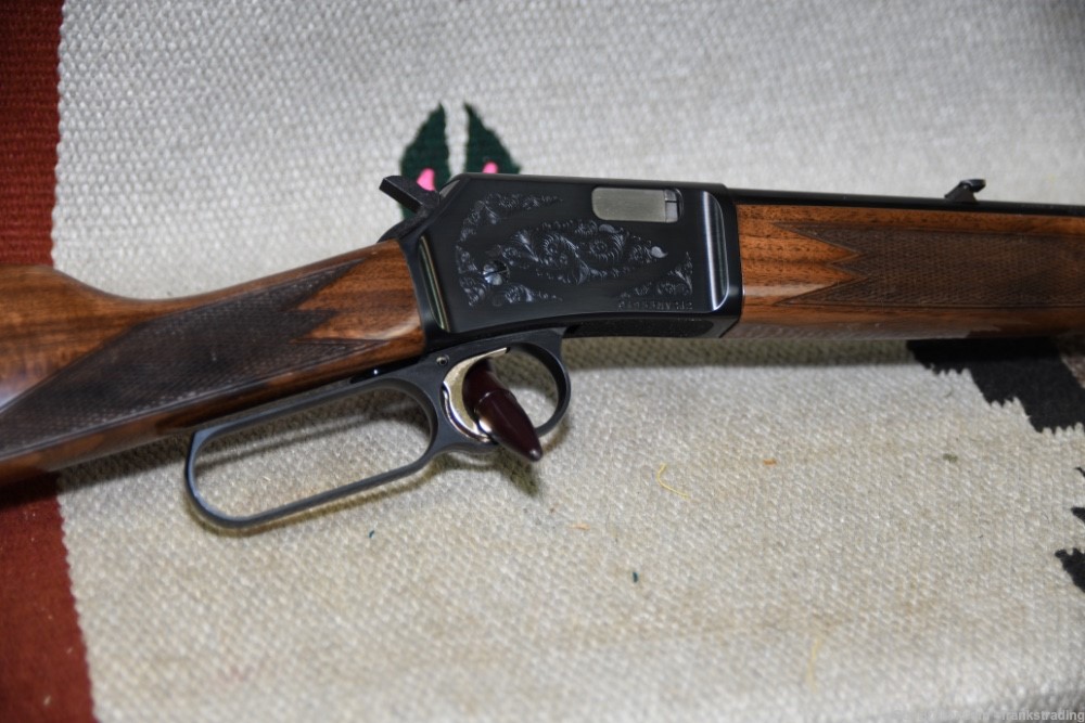 Browning BL-22 Deluxe rifle w/engravings 22 caliber as NEW condition-img-9