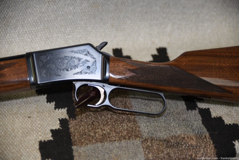 Browning BL-22 Deluxe rifle w/engravings 22 caliber as NEW condition-img-2