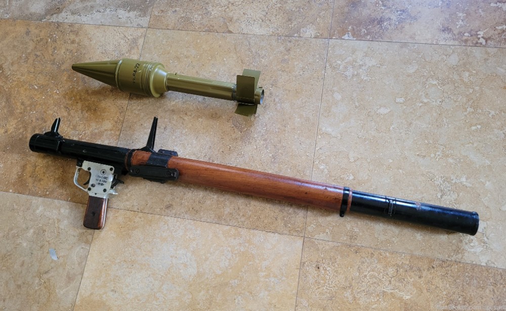 RUSSIAN RPG-2 ANTI-TANK DEMILLED TUBE - w/ INERT ROCKET -img-3