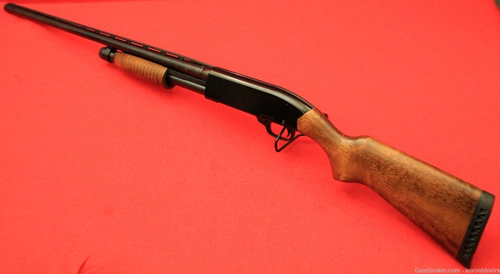 Winchester 120 Ranger 12 ga 3" chamber 28" Vent Rib barrel pump shotgun.-img-2