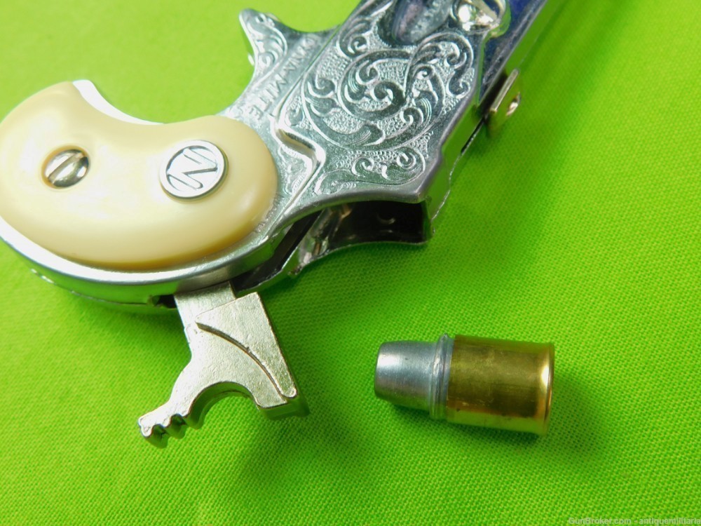 Vintage US 1960s Nichols Dyna-Mite Toy Cap Gun Derringer-img-6