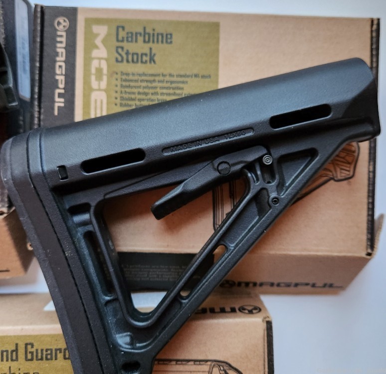 Magpul MOE AR m4 stock Furniture lot 2 buttstocks 1 Forend 1 verticle grip-img-5