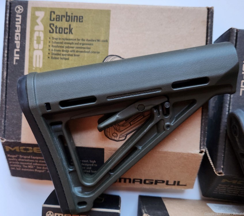 Magpul MOE AR m4 stock Furniture lot 2 buttstocks 1 Forend 1 verticle grip-img-3