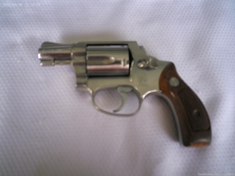 Smith & Wesson Model 60(no dash) Chiefs Special Stainless, .38 SPL, 2" Brl-img-30