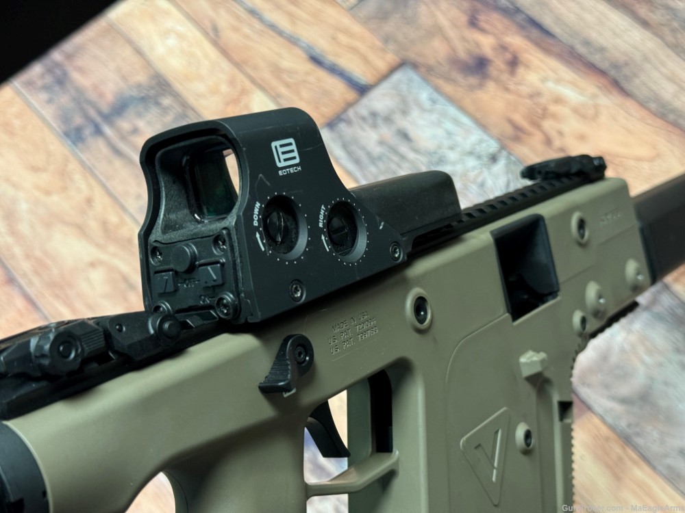 Kriss Vector CRB .45ACP with Eotech HWS and factory iron sights-img-1