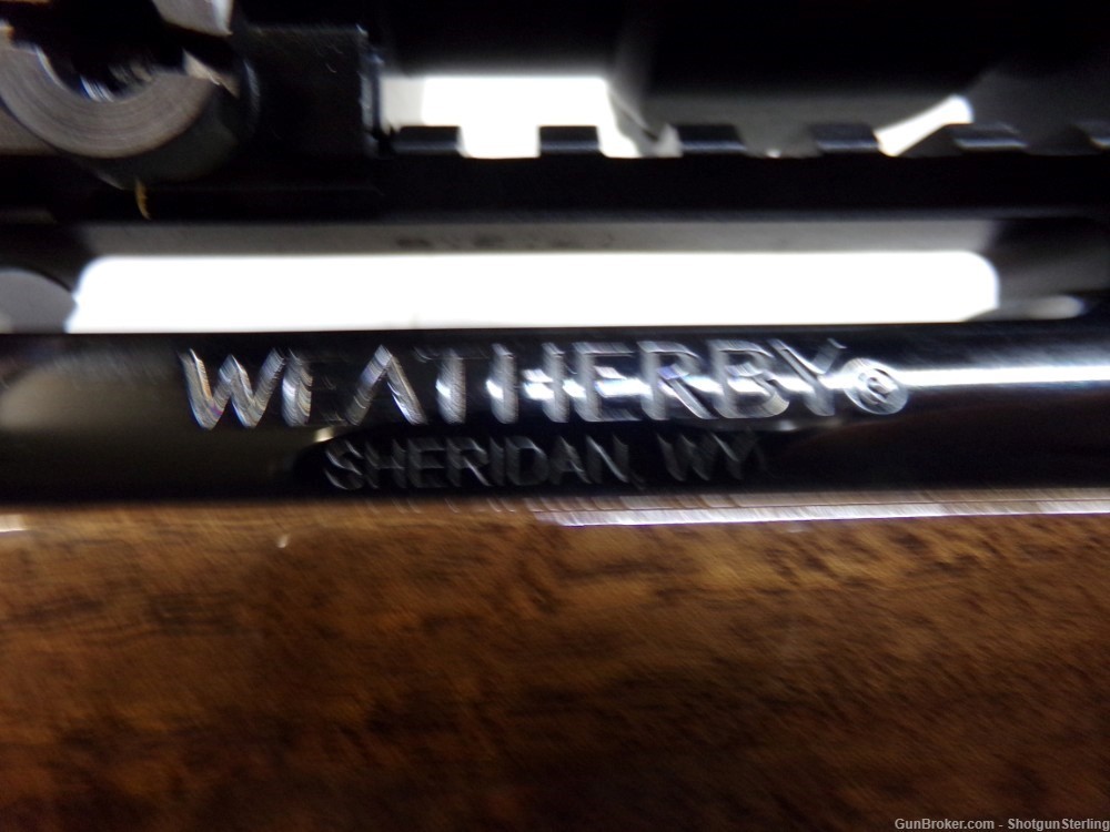 Used Weatherby Mark V Deluxe Rifle in 6.5-300 Wby with 26 in barrel-img-5