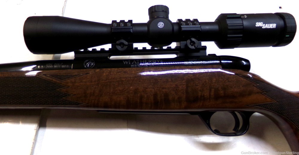 Used Weatherby Mark V Deluxe Rifle in 6.5-300 Wby with 26 in barrel-img-3