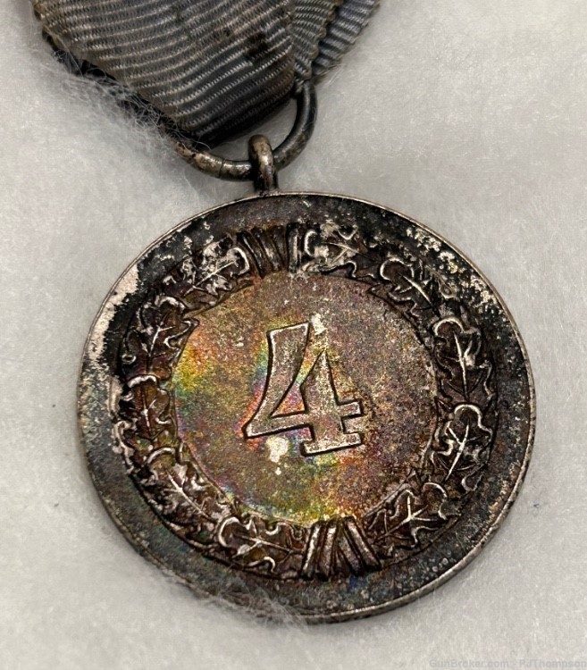 Vintage Original WW2 German Luftwaffe 4 Year Service Medal -img-3