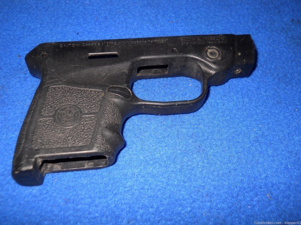Smith & Wesson BG380 BODYGUARD .380 AUTO PLASTIC GRIP FRAME w/LASER #TG992-img-4