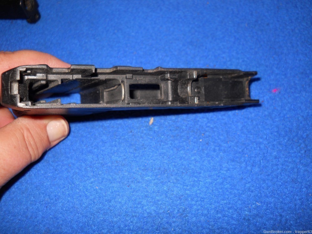 Smith & Wesson BG380 BODYGUARD .380 AUTO PLASTIC GRIP FRAME w/LASER #TG992-img-8