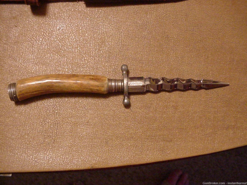 Post world war II Kris blade dagger model -img-1