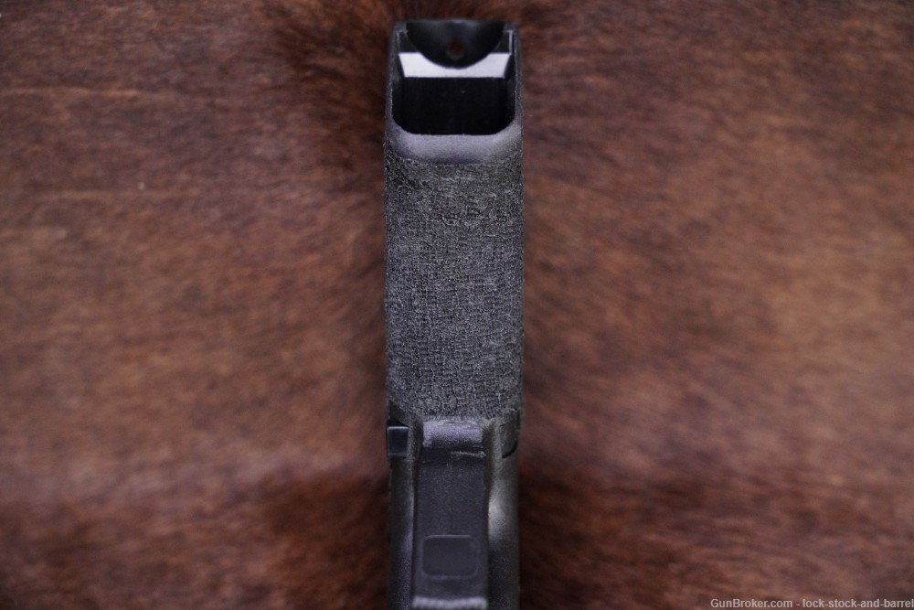 Glock 17 G17 9mm 4.49” Striker Fired Semi Auto Pistol, Modern-img-4