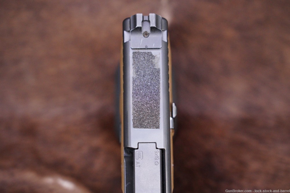 Pair of Glock 17 G17 Gen 4 9mm 4.49” Striker Fired Semi Auto Pistol, Modern-img-9