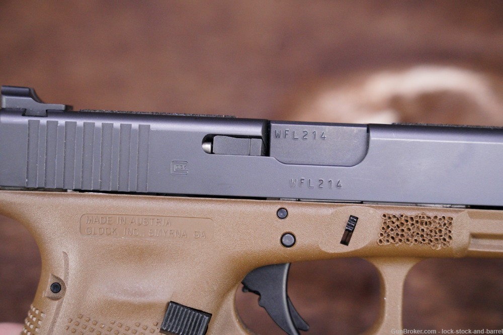 Pair of Glock 17 G17 Gen 4 9mm 4.49” Striker Fired Semi Auto Pistol, Modern-img-30