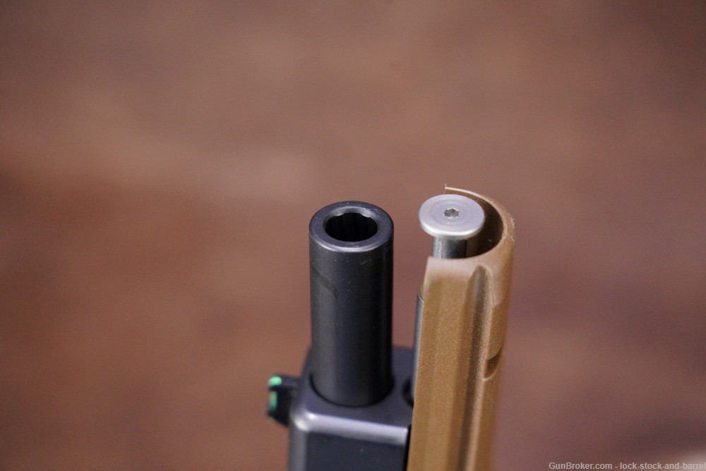 Pair of Glock 17 G17 Gen 4 9mm 4.49” Striker Fired Semi Auto Pistol, Modern-img-37