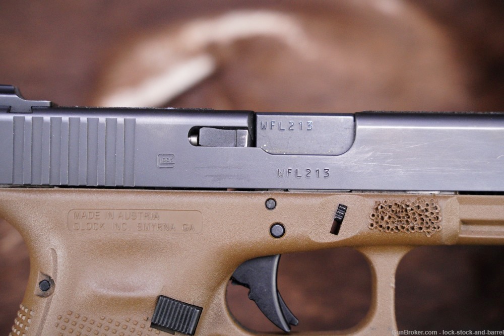 Pair of Glock 17 G17 Gen 4 9mm 4.49” Striker Fired Semi Auto Pistol, Modern-img-11