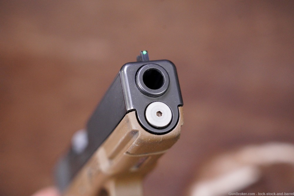 Pair of Glock 17 G17 Gen 4 9mm 4.49” Striker Fired Semi Auto Pistol, Modern-img-21