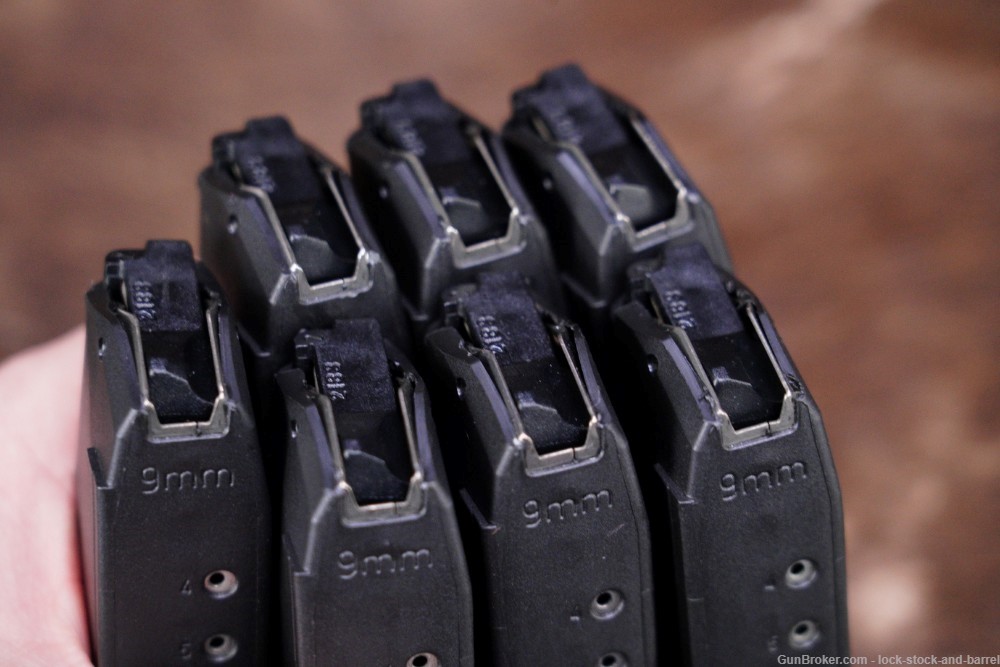 Pair of Glock 17 G17 Gen 4 9mm 4.49” Striker Fired Semi Auto Pistol, Modern-img-43