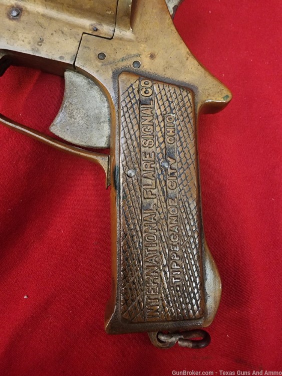 WW2 PT BOAT FLARE GUN INTERNATIONAL SIGNAL FLARE BRASS-img-5