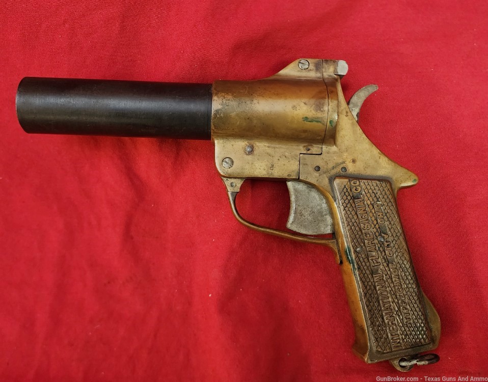 WW2 PT BOAT FLARE GUN INTERNATIONAL SIGNAL FLARE BRASS-img-1