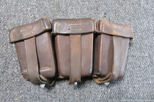 GERMAN WWII LUFTWAFFE MAUSER 98K 3 POCKET AMMO POUCH 1936 DATED CARL ACKVA-img-0