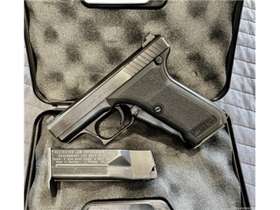 Collector H&K P7 M13