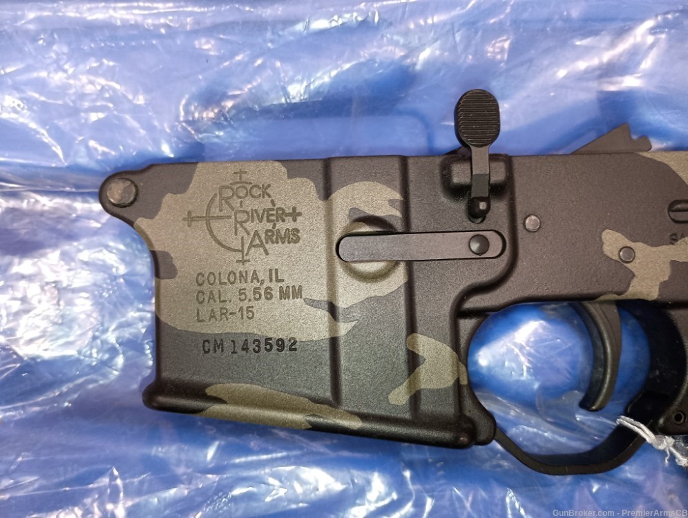 Rock River Arms LAR-15 5.56mm - Rare Factory Camo -img-2