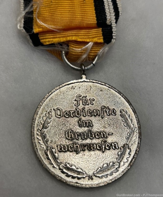 Vintage Original WW2 German Miners Medal Mine Rescue -img-2