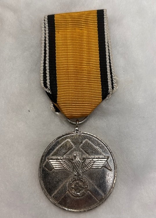 Vintage Original WW2 German Miners Medal Mine Rescue -img-0