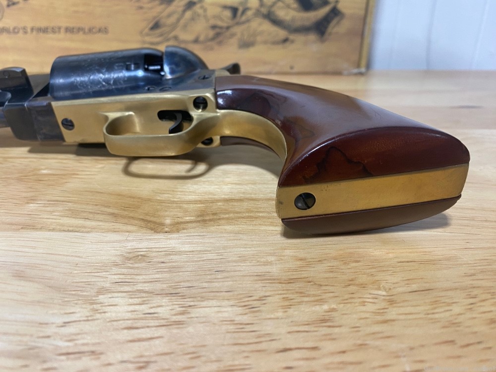 A. Uberti Stoeger Dragoon Civil 0086 7.5” 44 cal Black Powder Revolver-img-12