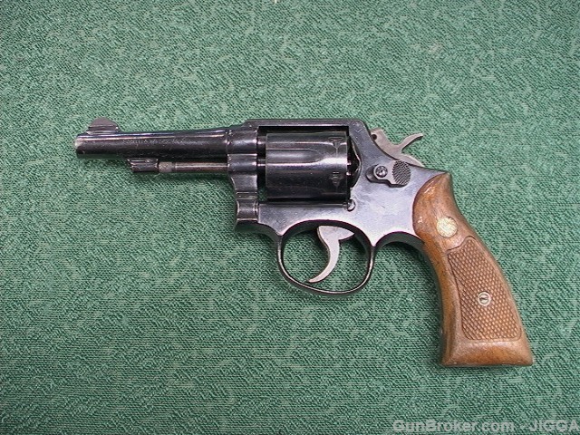 Used Smith and Wesson Model 10-5  38 spl.-img-1