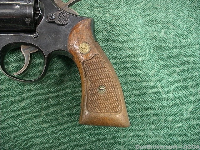 Used Smith and Wesson Model 10-5  38 spl.-img-4