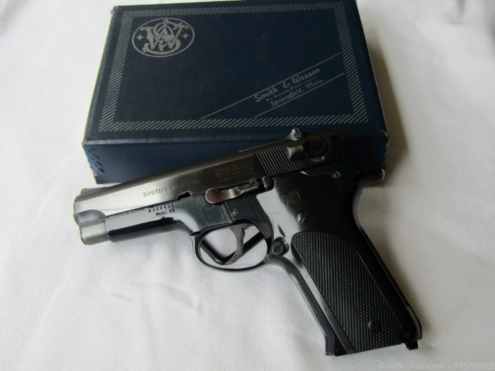 Smith & Wesson Model 59(no dash) Auto Loading Pistol, 9mm, 4" Barrel-img-32