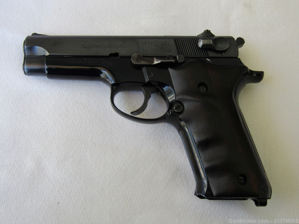 Smith & Wesson Model 59(no dash) Auto Loading Pistol, 9mm, 4" Barrel-img-0