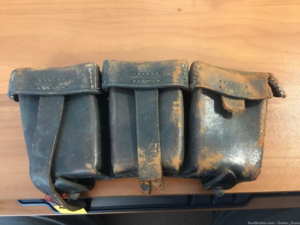 Original WWII German ammo pouch-Black leather (GP4)-img-0