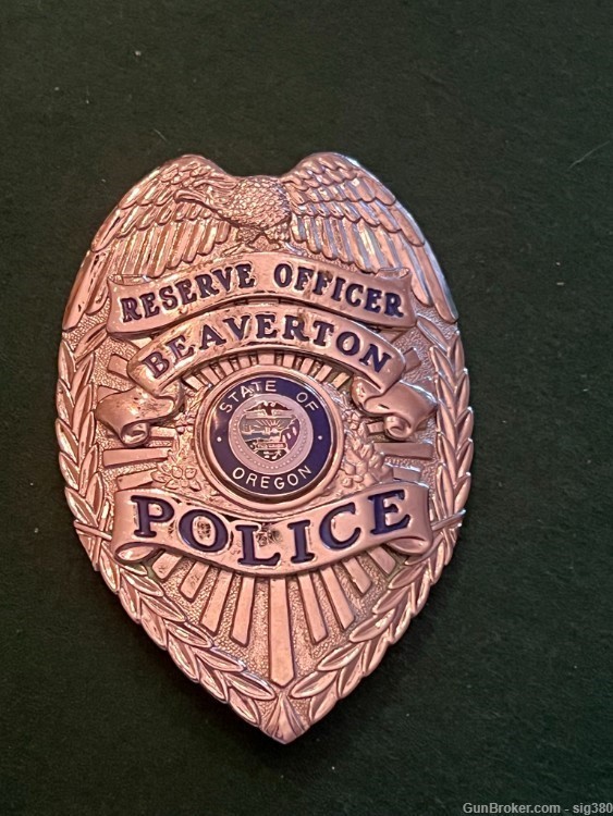VINTAGE BEAVERTON OREGON STATE RESERVE POLICE OFFICER BADGE-img-1