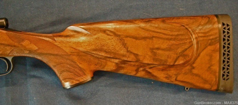 Remington Custom Gun Shop Model 700 Hi Grade .300 RUM, 26" New with case-img-12