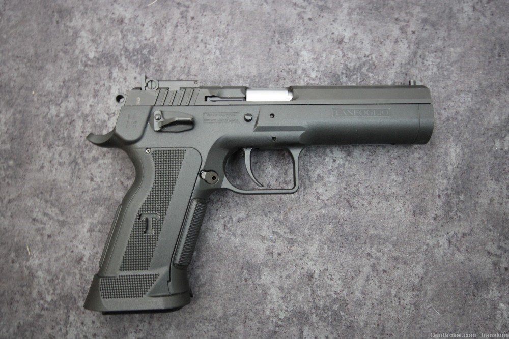 Tanfoglio Model Witness Competition in 9 MM with 5" Barrel.-img-3