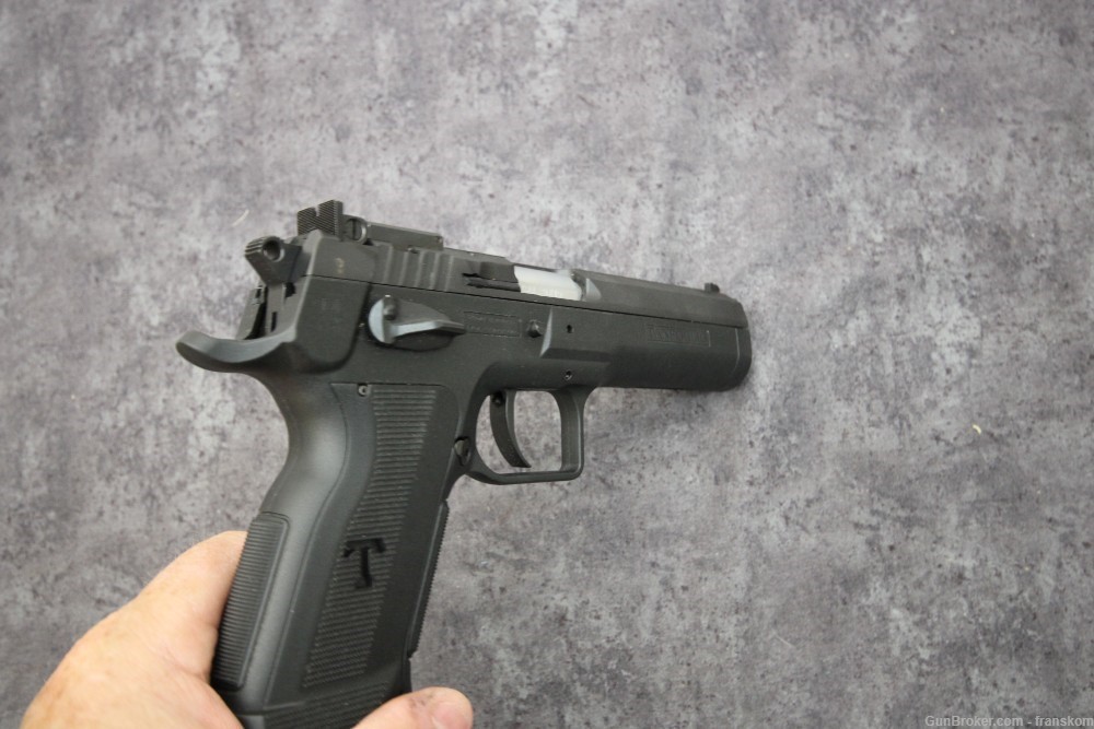 Tanfoglio Model Witness Competition in 9 MM with 5" Barrel.-img-5
