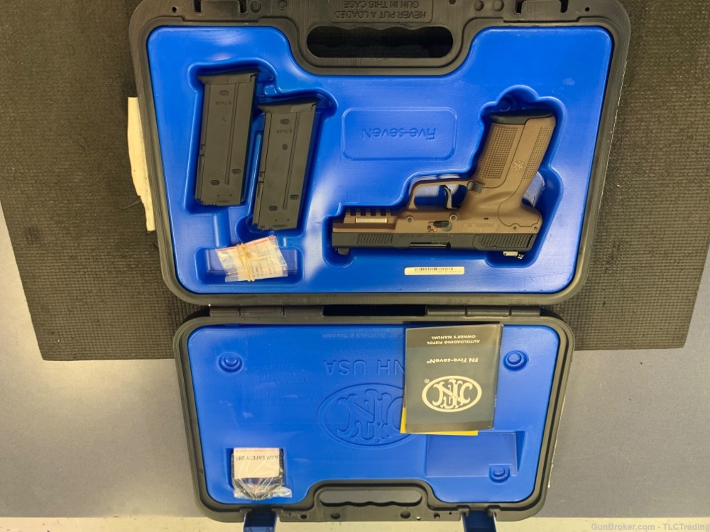 FN Five Seven Semi auto pistol 5.7x28mm with case and 3 mags USED -img-2