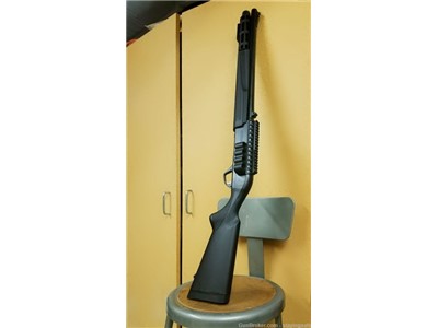 Remington R12 Versa Max Police Shotgun w/Accessory Shroud