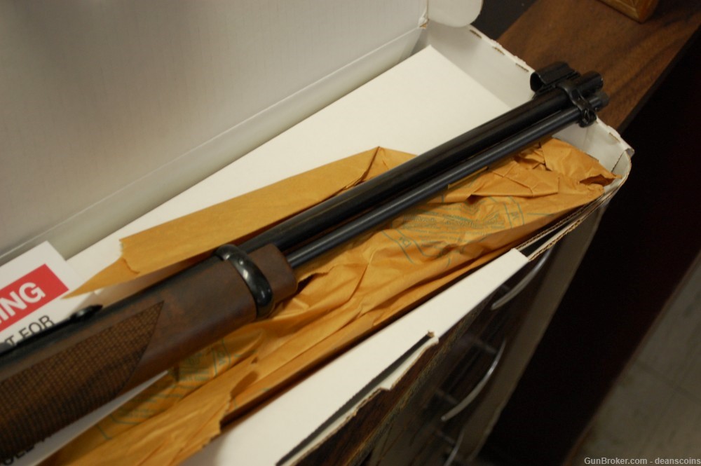 Henry H001M 22 Magnum 22WMR 19.5" Lever Action 2013 NEW IN FACTORY BOX-img-4