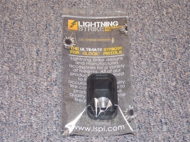 LIGHTNING STRIKE GLOCK 17/19/22/23.. SMALL +2 EXT MAG PAD LS4002 BRAND NEW!-img-0