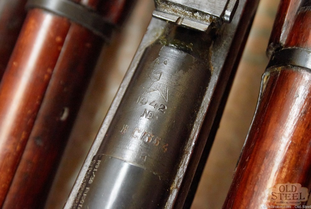 Crate of WW2 Era Mosin Nagant Rifles C&R W/ Accessories-img-36