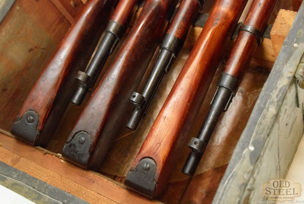 Crate of WW2 Era Mosin Nagant Rifles C&R W/ Accessories-img-44