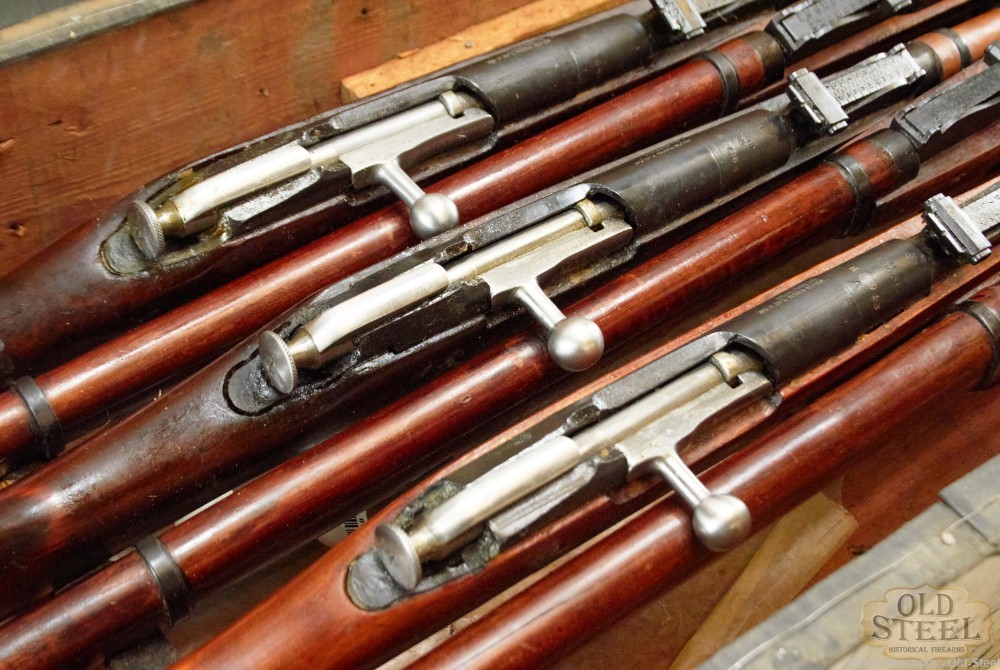 Crate of WW2 Era Mosin Nagant Rifles C&R W/ Accessories-img-40
